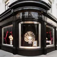 مغازه-240-متری-بر-بلوار-زرهی-مناسب-اکثر-مشاغل