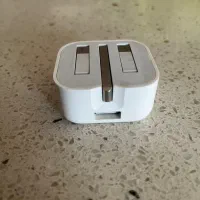 آداپتور اصلی اپل ۱۰ وات