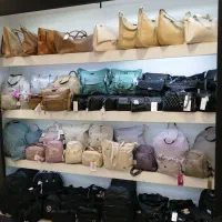 کیف و کفش|کیف، کفش، کمربند|شیراز, صاحب الزمان|دیوار