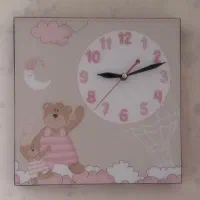 لوستر و ساعت اتاق کودک