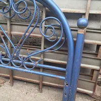 تخت یک نفره فلزی در شهر فومن