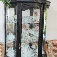 بوفه ویترینی شیک و تمیز