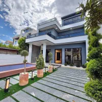 ویلالاکچری330متری-استخرروف-تمام-عیار4خواب-سنددار