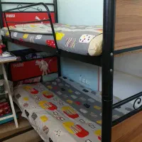 تخت فرفوژه دوطبقه محکم وقدیمی|تخت و سرویس خواب|شاهینشهر, شهرک میلاد|دیوار