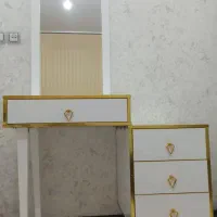 کمد ومیز آرایش هایگلاس|تخت و سرویس خواب|اصفهان, دستگرده|دیوار