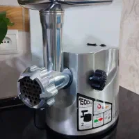 چرخ گوشت سینبوبدنه فلز،نو|خردکن، آسیاب، غذاساز|پاکدشت, پاکدشت (مامازند)|دیوار