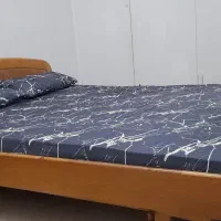 تخت دو نفر چوب با تشک طبی فنری کاملا سالم|تخت و سرویس خواب|ملارد, |دیوار