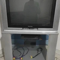 تلویزیون .گیرنده دیجیتال.میز تلویزیون