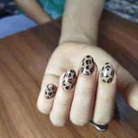 کاشت ناخن دره گرم
