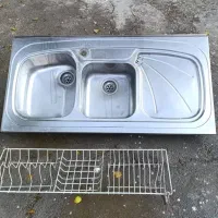 سینک ظرفشویی در حد نو با آبچکان