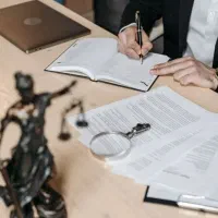 مشاوره حقوقی تخصصی رایگان