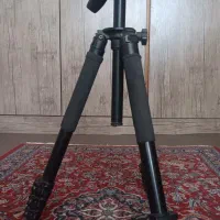 سه پایه عکاسی و تصویربرداری حرفه ای