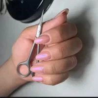 کاشت و ترمیم ناخن تخصصی با مواد درجه یک