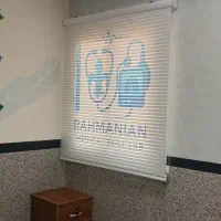 فروش و نصب انواع کاغذ دیواری و برچسب کابینت و ....