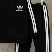 سه دست بلوز و شلوار کاملا نو+یک بیلر جین نو