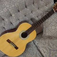 فروش و معاوضه گیتار MEGA ترک اورجینال