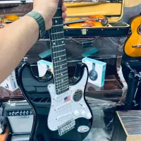 گیتار/الکتریک elektrik () بی نظیر