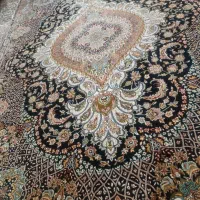 فرش 9متری ده رنگ و 6متری ست هستند باهم میفروشم