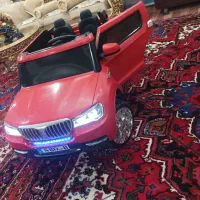 ماشین شارژی بی ام وی