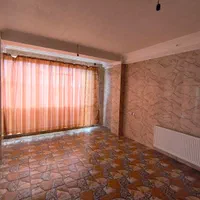 طبقه اول خدمات تجاری و همکف