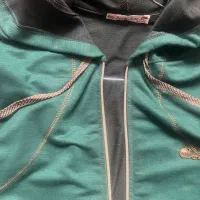 سویشرت سبز بلند