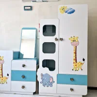 تخت و کمد و دراور و فرش