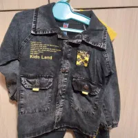 کفش و لباس بچه