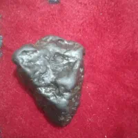 شهاب سنگ کره ماه