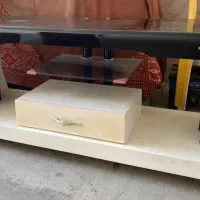 زیر تلویزیونی در حد نو