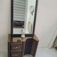 آئینه و کنسول