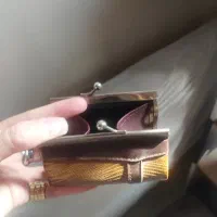 کیف کوچیک چرم قدیمی