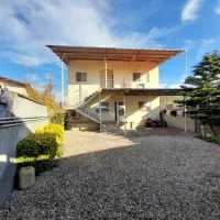 سوییت حیاط دار با پارکینگ