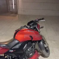 آپاچی 200