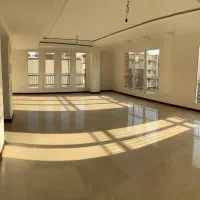 ۷۹متری ۲خواب (نوساز کلید نخورده )غرق نور