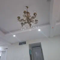لوستر6شاخه و 3 شاخه برنج اصل. تخفیف هم دارد.