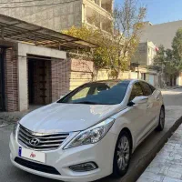 ازرا گرنجور. ۲۰۱۲