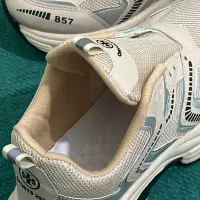 کتونی|کیف، کفش، کمربند|اراک, |دیوار