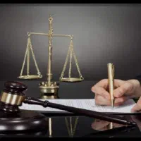وکیل دادگستری و مشاور حقوقی