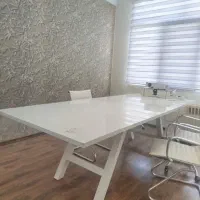 میز کنفرانس