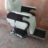 وسایلها درحدآک صندلی VIP   جکی سرشور تخت و..|آرایشگاه و سالن‌های زیبایی|مشهد, هفده شهریور|دیوار