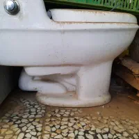 دستشویی فرنگی در حد نو