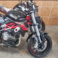 موتوربنلی ۳۰۰