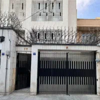 دو خوابه ویلایی طبقه اول