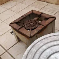 یک عدد دیگ بزرگ روحی و اجاق بزرگ
