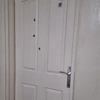 درب اتاق خواب سالم