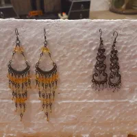 تعدای  زیوار آلات بدلی باکیفیت