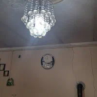 یک عدد لوستر به فروش میرسد