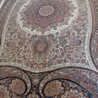 فرش نه متری سالم درحد نو همراه پادری