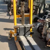 استاکر ۳ تنی لیفتراک دستی جک پالت