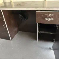 میز اداری شبستر